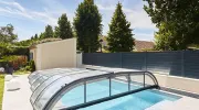 Savez-vous vraiment quel est le coût d'un abri de piscine&nbsp;?