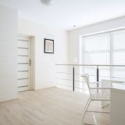 Aménager un bureau dans une mezzanine