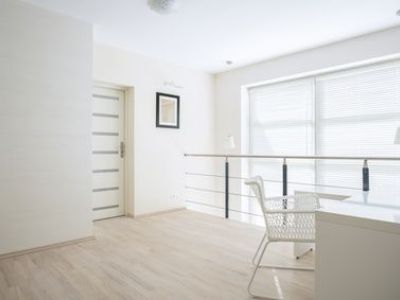 Aménager un bureau dans une mezzanine