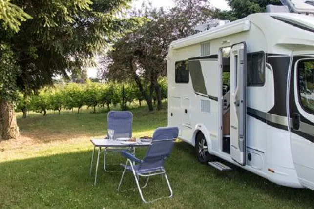 Carport pour camping-car