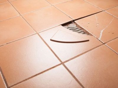 Mon carrelage sonne creux : que faire ?