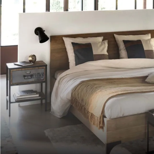 Une chambre parentale dans un style industriel