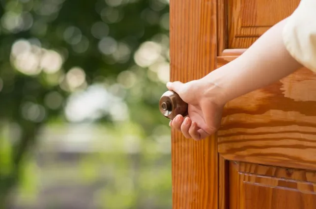 Choisir sa porte d’entrée : PVC, bois ou alu ?