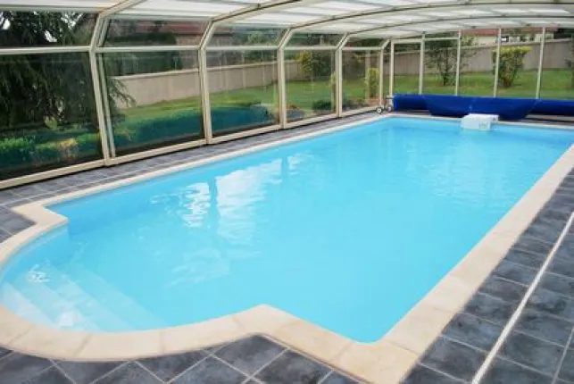 Combien coûte un abri de piscine ?