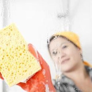 Comment bien nettoyer et entretenir une douche