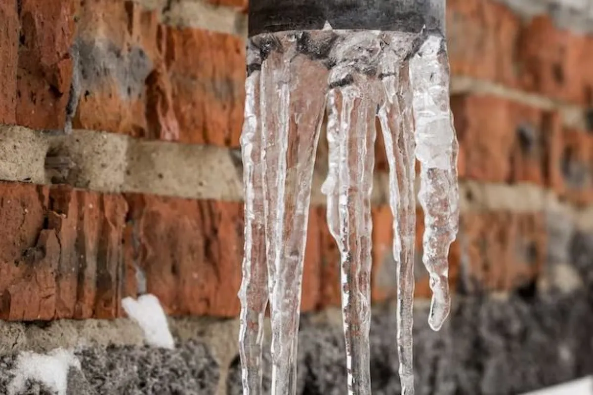 Protéger ses canalisations du gel de l'hiver - H2O Espace et fluide