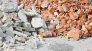 Comment se débarrasser des gravats issus de la démolition d’un mur&nbsp;?