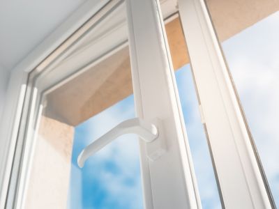 Comparatif 2025 : fenêtre alu ou PVC, que choisir ?
