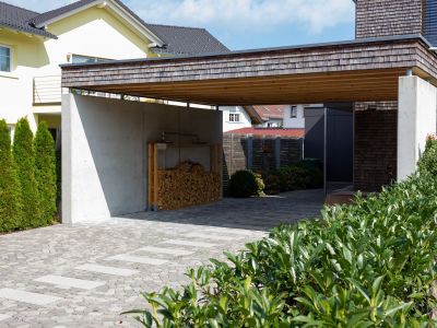 Construire un carport sans autorisation : quelles possibilités ?