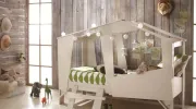 Construire une cabane dans une chambre d’enfant