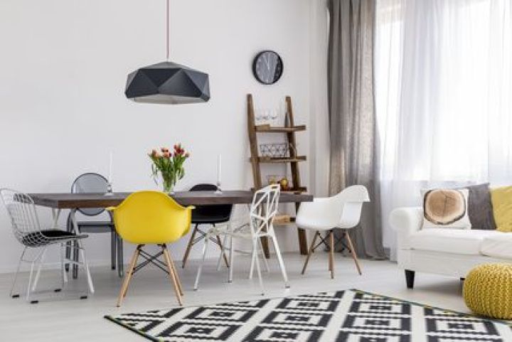 Créer un coin repas dans un petit salon Créer un coin repas dans un petit salon
