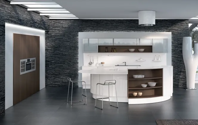 Cette cuisine haut de gamme à l'agencement ultra design saura apporter une touche de modernité dans votre pièce à vivre. © Perene