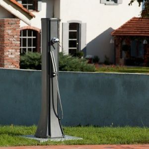 Douche solaire par Desjoyaux