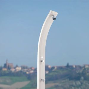 Douche solaire Spring par Poolstar
