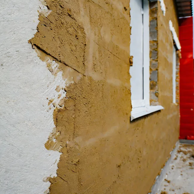 L'enduit est plus efficace en protection du mur de votre façade