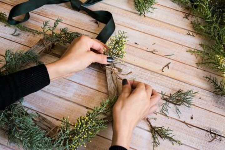 Fabriquer sa couronne de l’Avent soi-même Fabriquer sa couronne de l’Avent soi-même