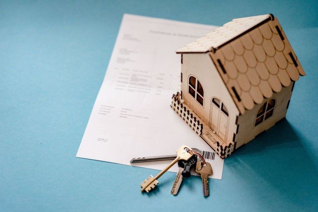 Faire appel à des agences immobilières pour l’achat ou la vente d’une maison