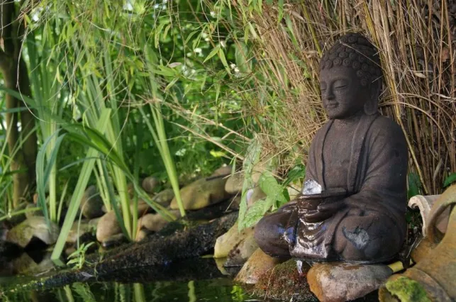 Fontaine bouddha par Meseo