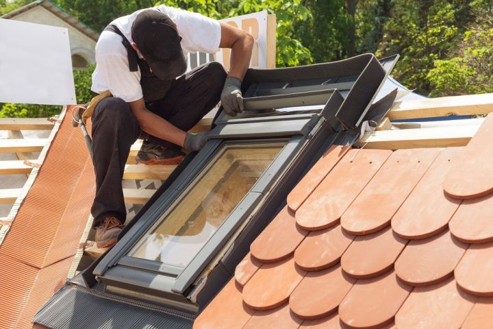 Fuite sur un Velux : que faire ? Fuite sur un Velux : que faire ?