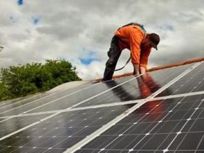 Installation de panneaux solaires photovoltaïques : les étapes