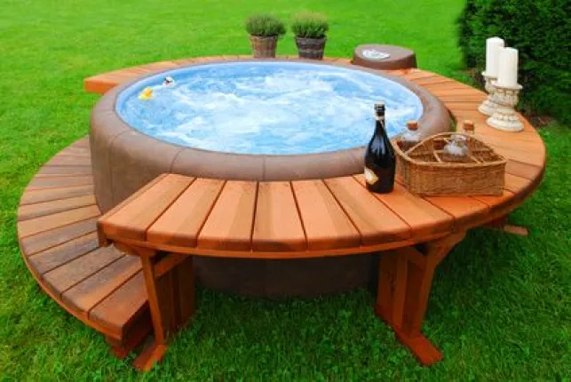 Installer un spa d’extérieur dans son jardin