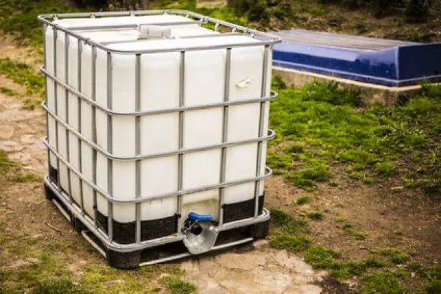 Installer une cuve de récupération d’eau de pluie