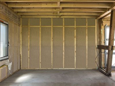 Tarifs 2025 : Coût d’isolation des murs par l’intérieur