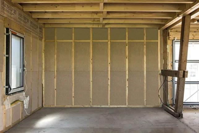 L'isolation intérieure des murs préserve la façade de votre logement.