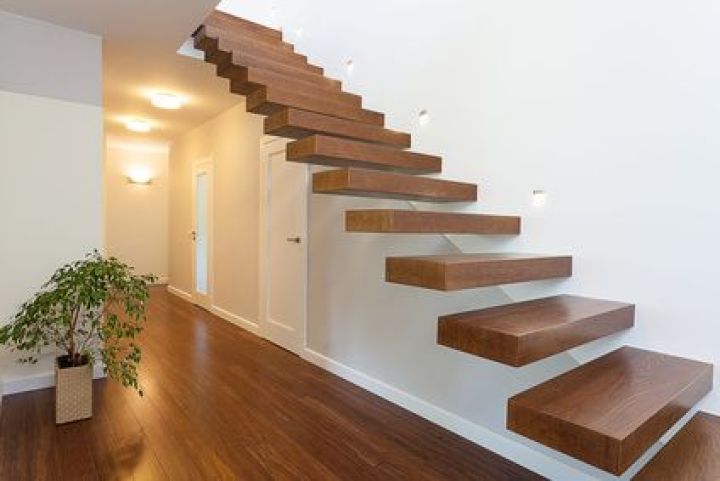 L’escalier suspendu sans rampe L’escalier suspendu sans rampe