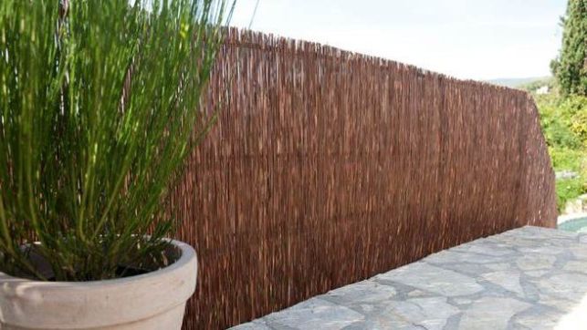 La clôture en canisse, décorative, discrète et naturelle