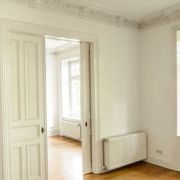 La porte coulissante : pourquoi et comment la choisir&nbsp;?