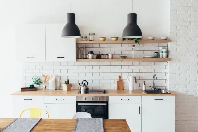 Le plan de travail de cuisine en bois