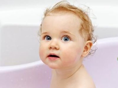 Les baignoires spéciales bébés