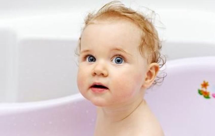 Les Baignoires Speciales Bebes Quel Modele De Baignoire Pour Le Bain De Votre Enfant Les Baignoires Speciales Bebes Quel Modele De Baignoire Pour Le Bain De Votre Enfant