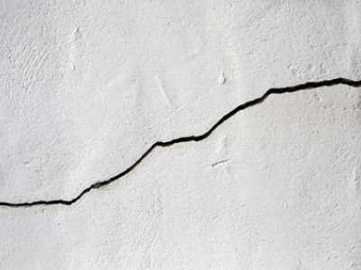 Les différents types de fissures dans un mur