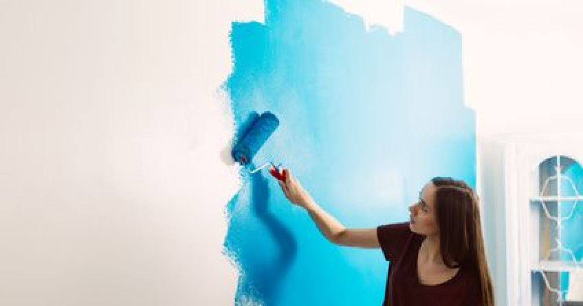 Peindre sur papier peint comment, quelle peinture, technique home staging