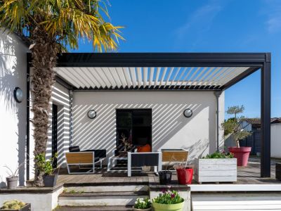 Jardin : à combien s'élève vraiment le prix d'une pergola ?