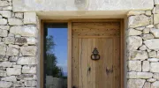 Porte d'entrée : 8 solutions tendances pour fermer la maison