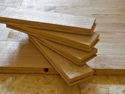 Comment poser un parquet en bois massif ?