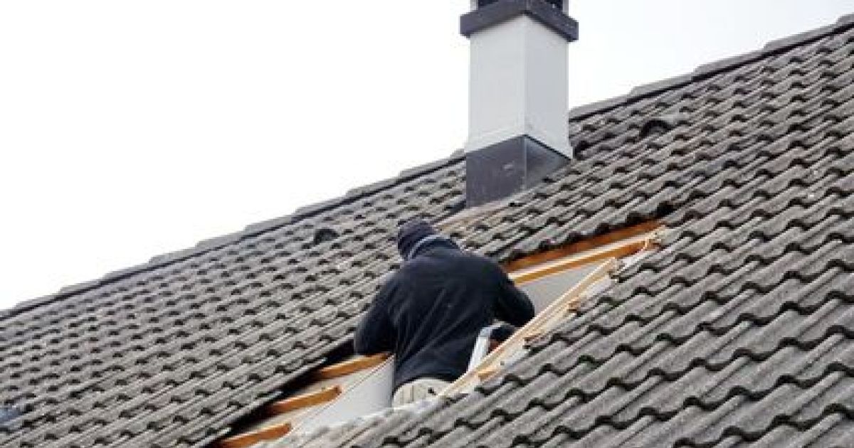 Fuite de toiture : solutions et cout de réparation (2024)