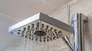 Quel prix pour une colonne de douche ? Tarifs 2025