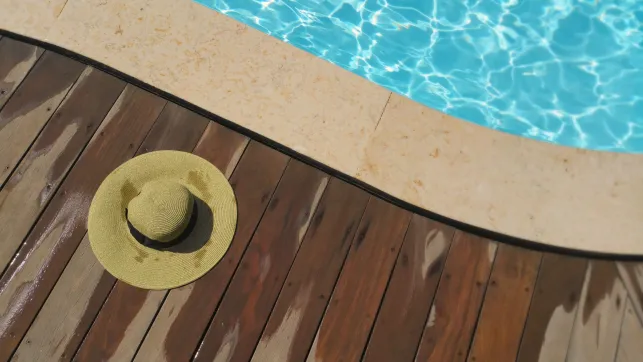 Quelles margelles choisir pour habiller sa piscine ?