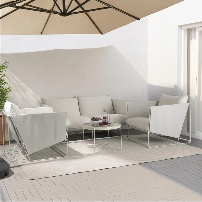 Un mobilier de salon extérieur minimaliste, design et pratique
