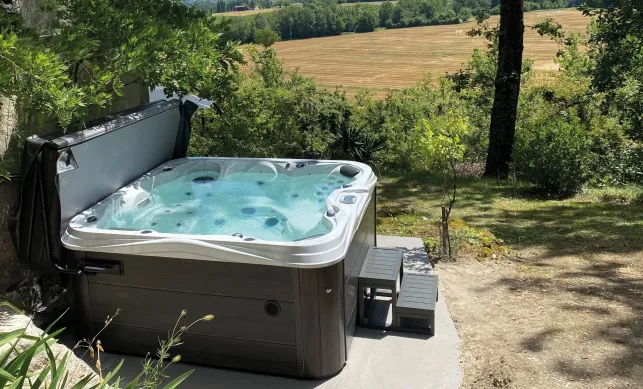 Spa rigide à poser
