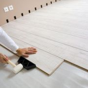 Stratifié ou parquet massif : que choisir&nbsp;?
