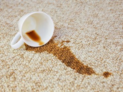 Ces techniques pour éliminer les taches de café vous éblouiront !