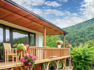 Vous rêvez d'une terrasse en hauteur ? Découvrez le prix d'une terrasse sur pilotis, vous serez surpris !