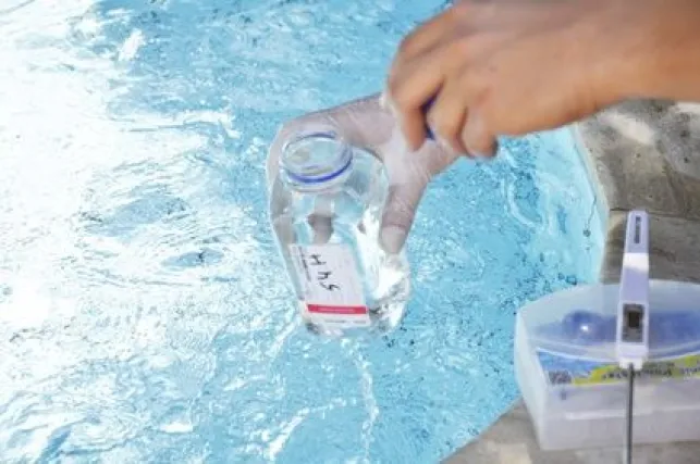 Traitement d’une piscine à l’oxygène actif