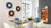 Une maison à la déco sixties : couleurs vives et motifs à profusion&nbsp;!