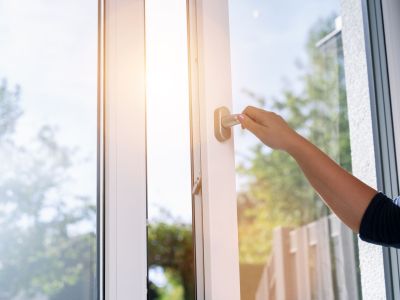 Volets et fenêtres : astuces en période de canicule